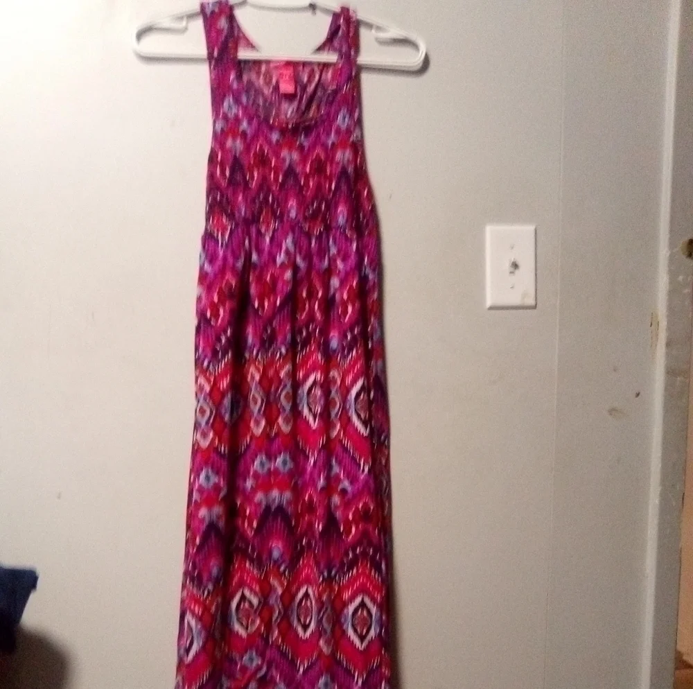 𝅺mix & Co womans summer dress. Size Medium